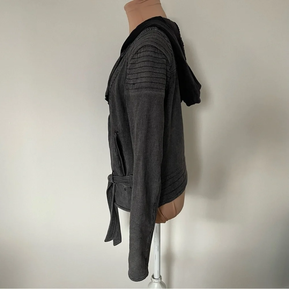 Free People Striped Knit Gray Cotton Pinstripe Hooded Moto Jacket EUC Size Small